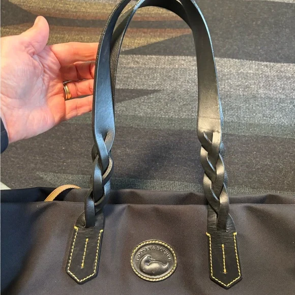 Classic Dooney and Bourke Nylon Black Tote Bag - Picture 2 of 11